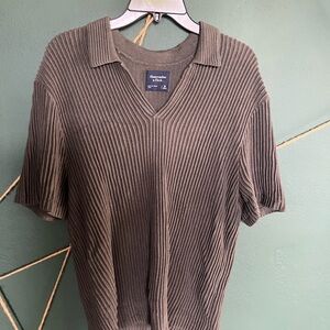 Abercrombie & Fitch Gray Ribbed V-Neck Top